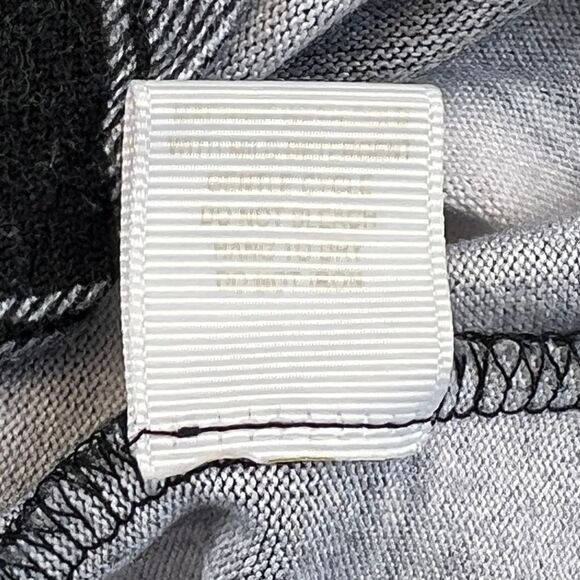 Eden & Olivia Button Down Shirt XL White Buffalo Plaid Soft Grunge Modern Top - Picture 10 of 10